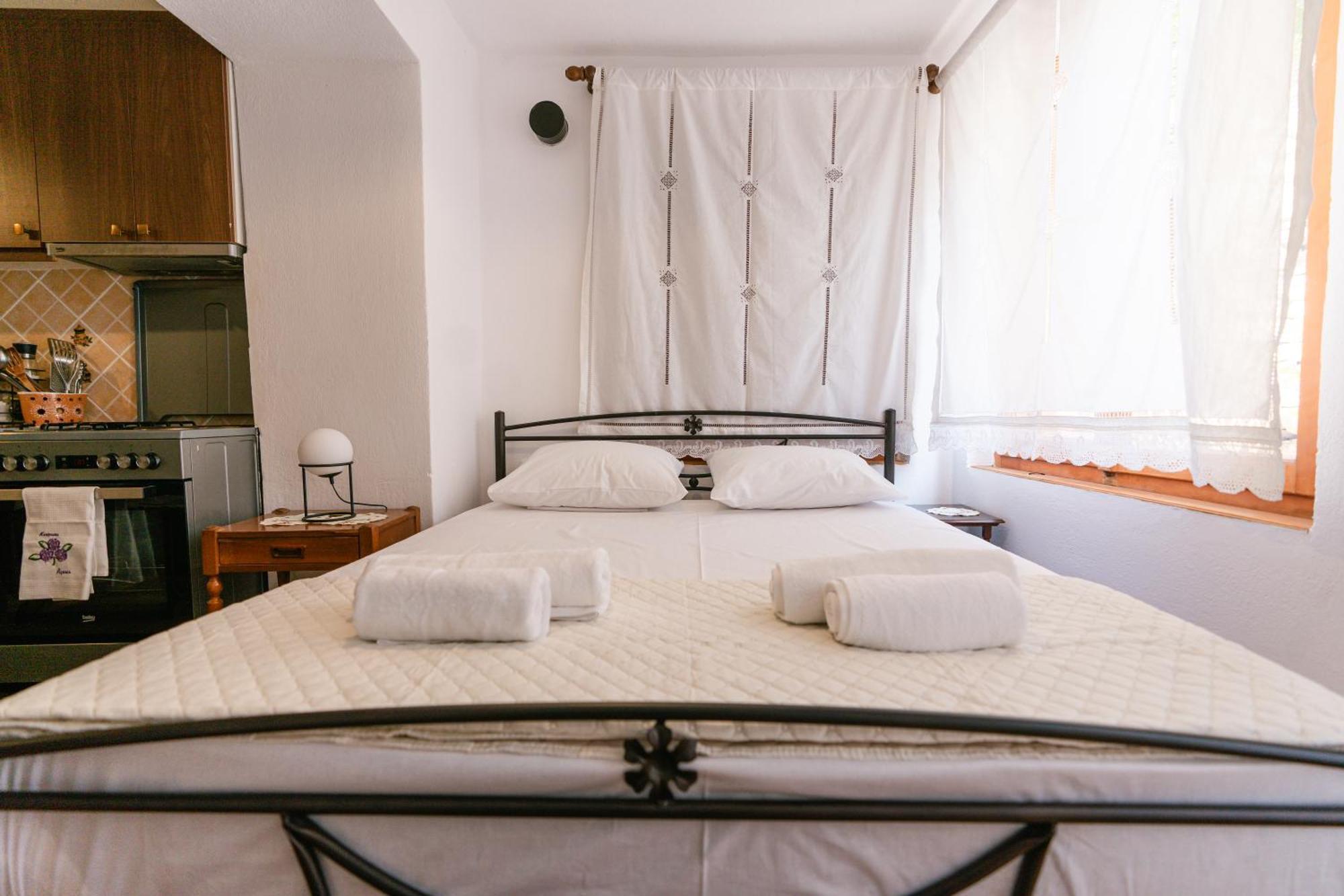 Petrichor Hotell Gjirokastër Exteriör bild