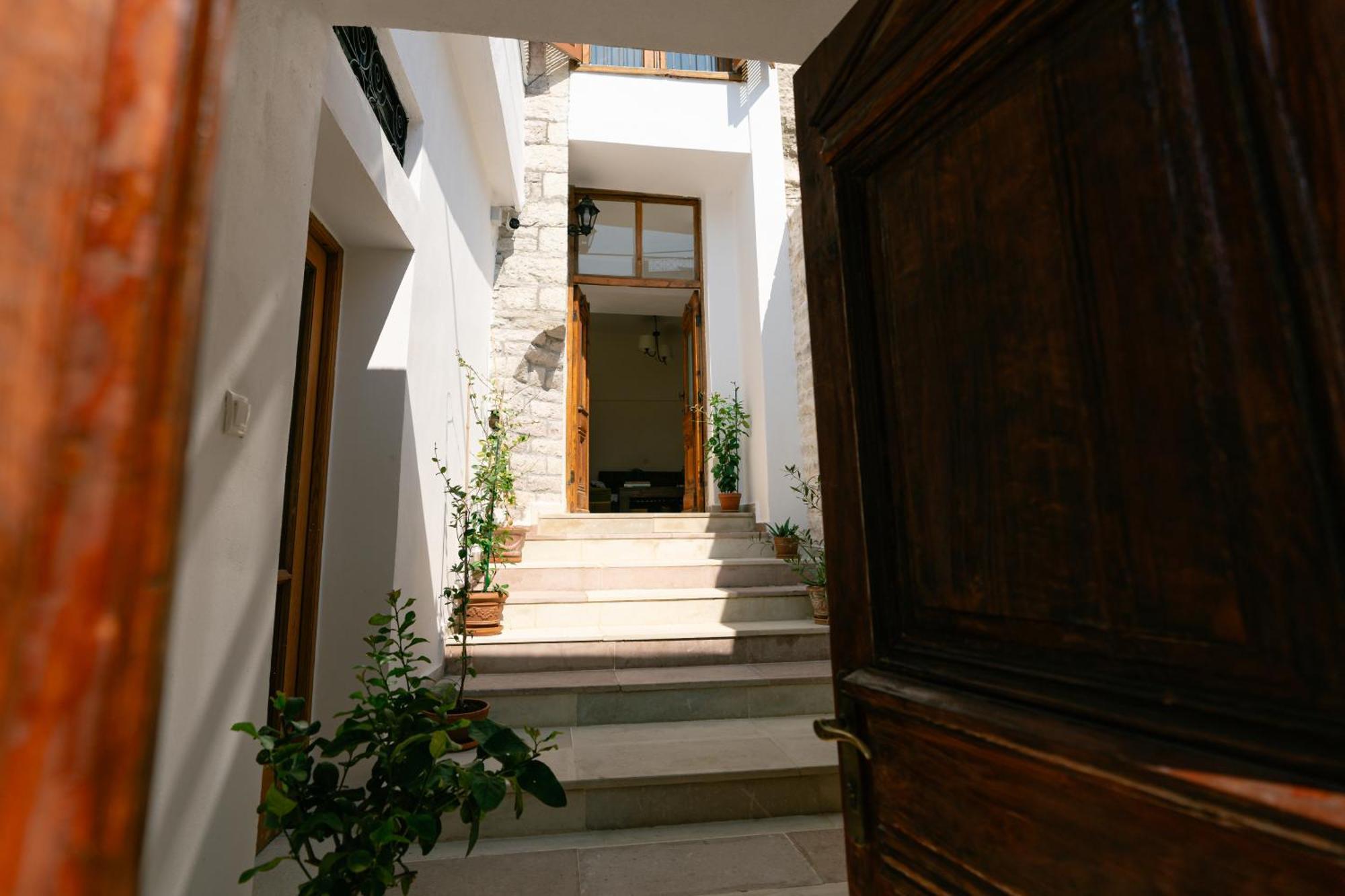 Petrichor Hotell Gjirokastër Exteriör bild