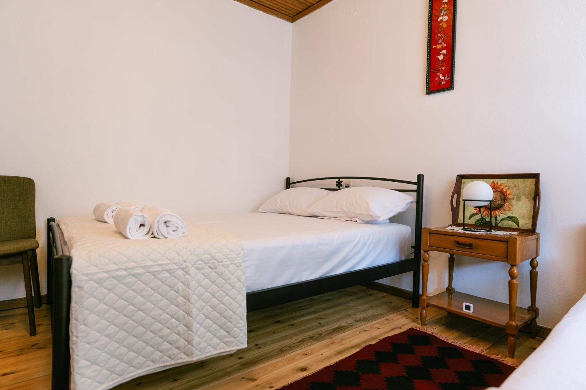 Petrichor Hotell Gjirokastër Exteriör bild